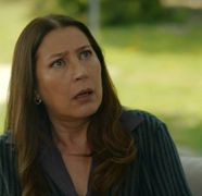 Rezumat „Minciuni de familie”, episodul 66, difuzat în 29 septembrie la Kanal D: Guzide află că Tarik îl șantajează pe Sezai